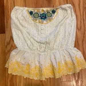 Flying Tomato Lacey Embroidered Strapless top